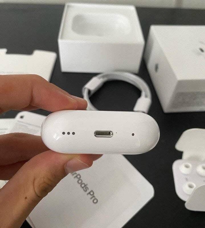Original Airpods Pro Model 2nd Generation and Airpods 3 available at Wholesale