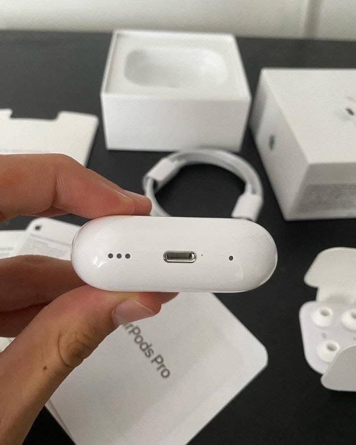 Original Airpods Pro Model 2nd Generation and Airpods 3 available at Wholesale